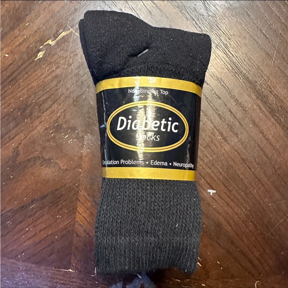Diabetic Socks Men's 9-11 Black Cotton Non Binding Top Crew Socks 3 Pairs NWT